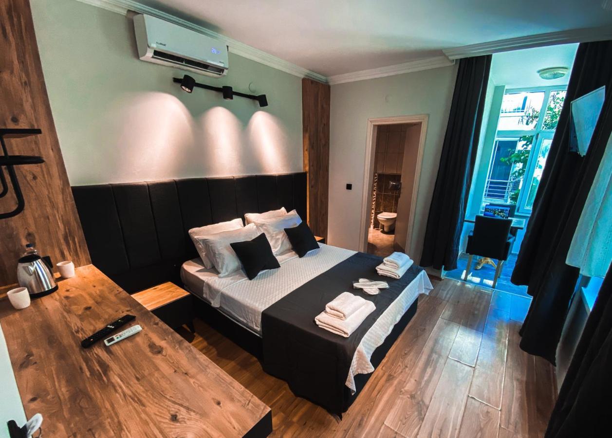 Tepe Hotel&Business Suite Анталия Екстериор снимка